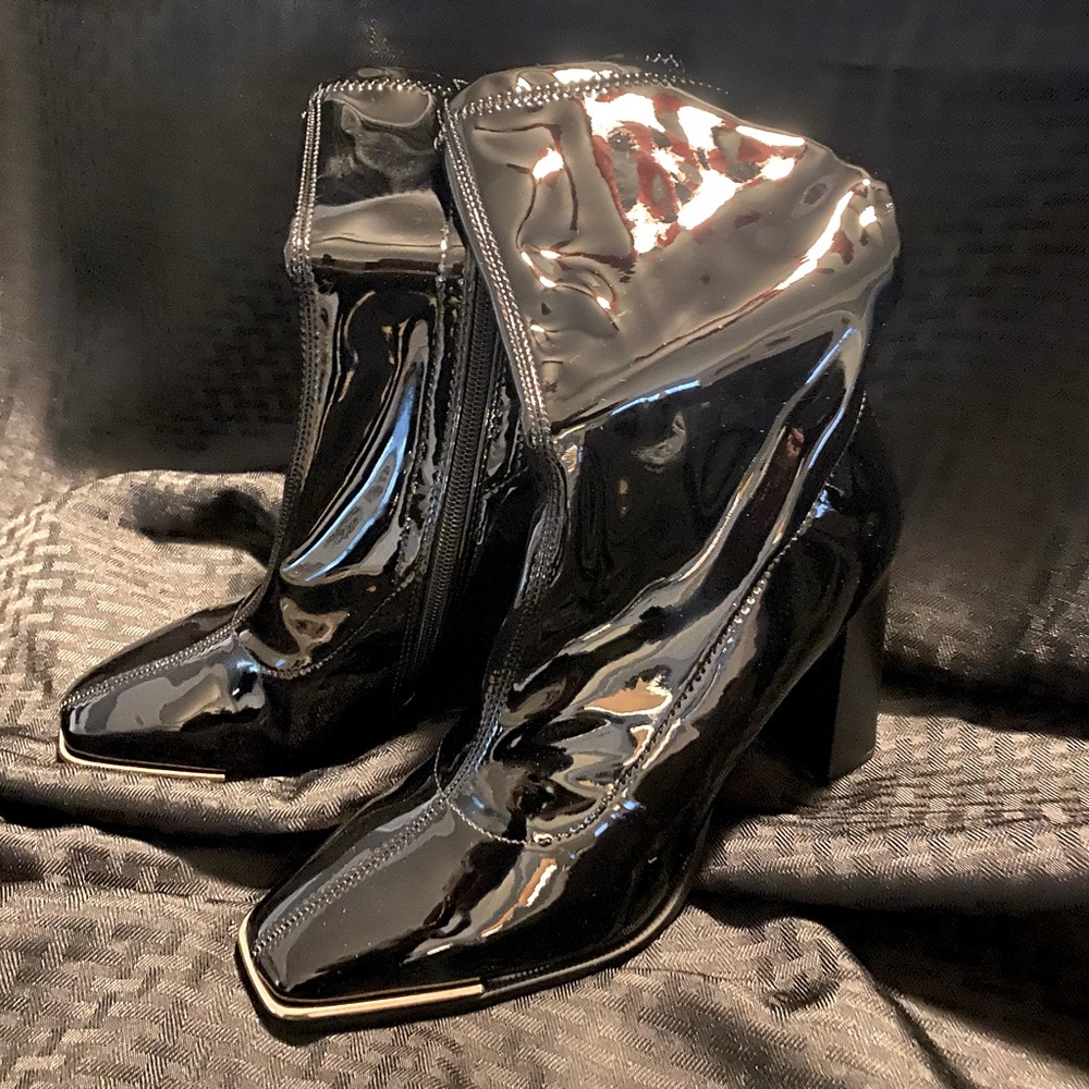 Ladies’ Dream Paris Designer Boots w/ 4” Heel